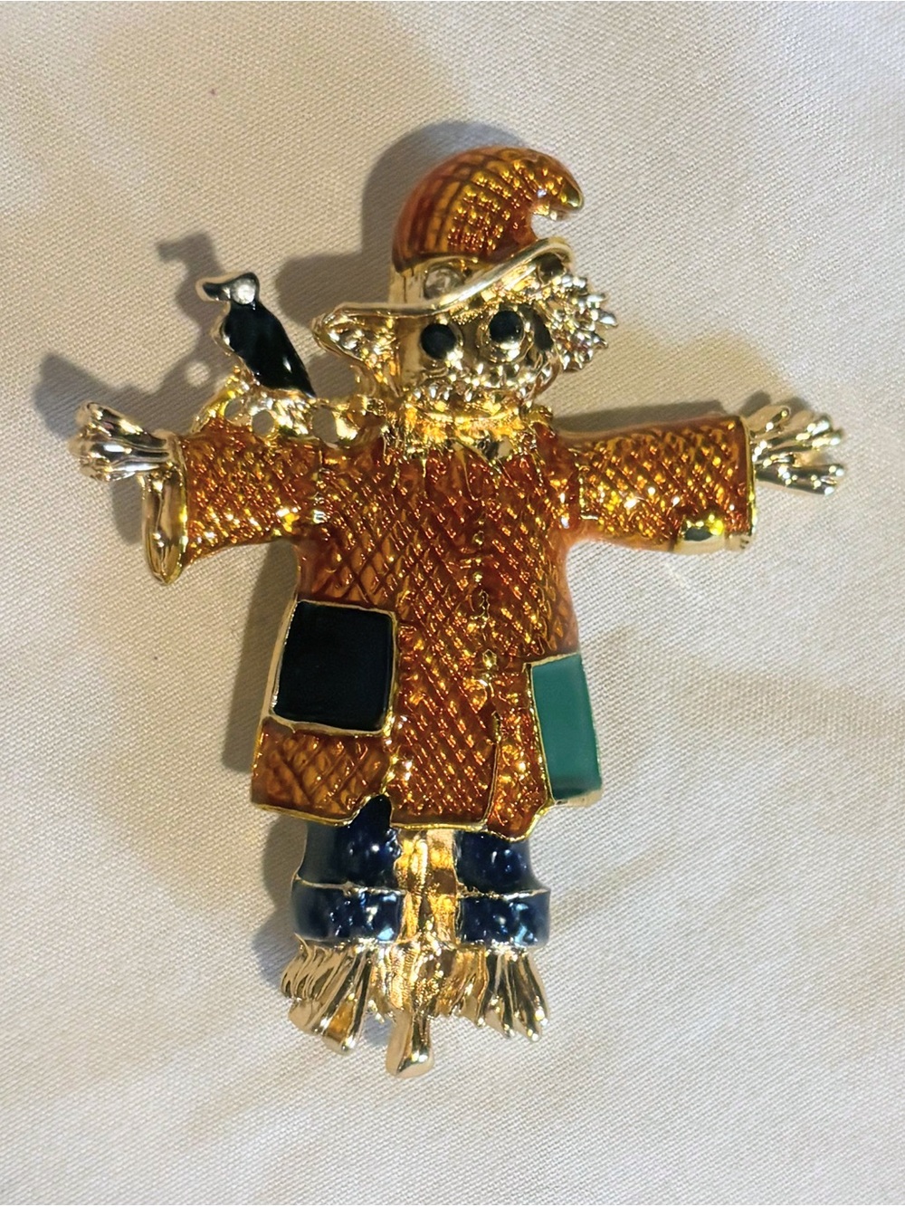 Scarecrow Gold-Tone Orange Enamel Lapel Pin/Brooch - nwot
